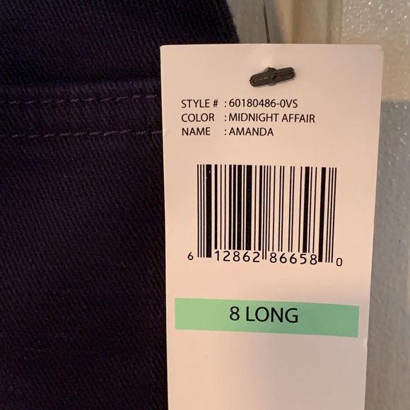 Gloria Vanderbilt Jeans - Picture 2 of 6